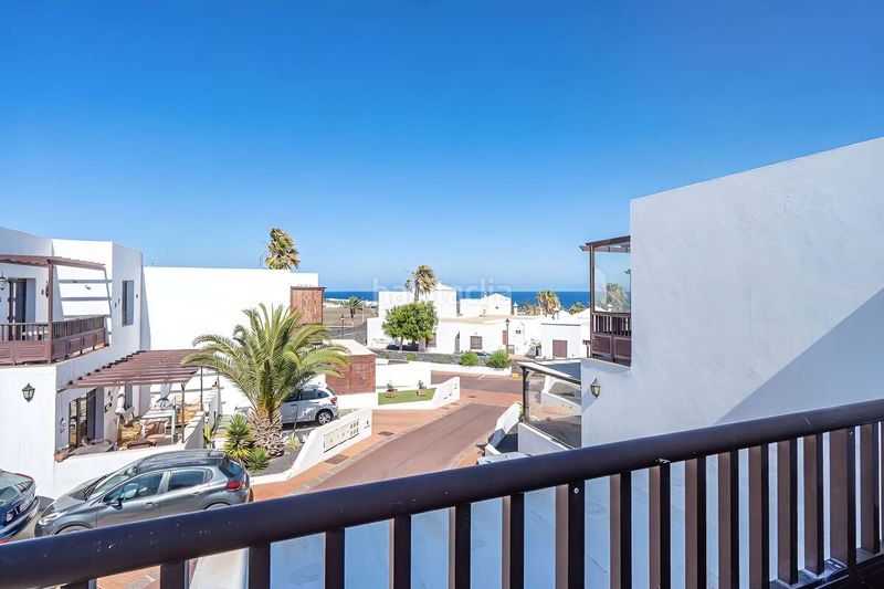 Foto aa8db65e-37d1-4635-ab68-22140be8cd29. Duplex con parcheggio piscina in costa Teguise Teguise
