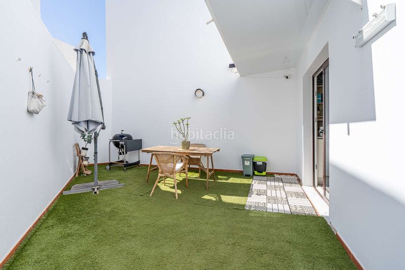 Foto bb248ccb-83c2-4375-873c-ea5463032235. Duplex con parcheggio piscina in costa Teguise Teguise