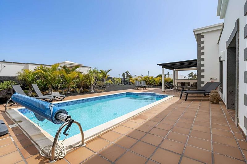 Foto e95cf984-0456-472c-86f3-234d9e602949. Xalet amb piscina a Playa Blanca Yaiza