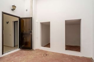 Pis a Centro - La Vega Alta. Piso en planta baja con dos patios en arrecife
