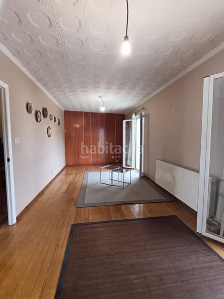 Foto 13c85ad6-99ca-4c72-a690-8254d57af9d6. House with parking in Cambre