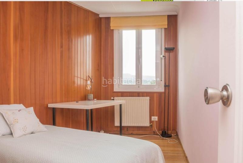 Foto 45742732-4d48-4328-b2e9-bce6fa4760d0. House with parking in Cambre