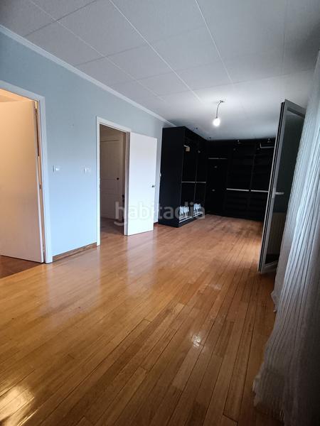 Foto 54c7b1eb-c36e-4765-a373-fa14dc8c432d. House with parking in Cambre