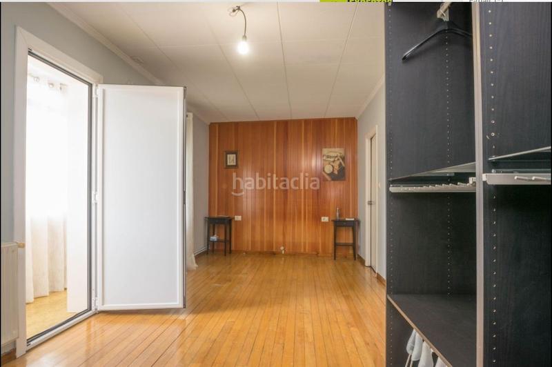 Foto 752a9b94-911b-4257-8c82-2b42f2596405. House with parking in Cambre