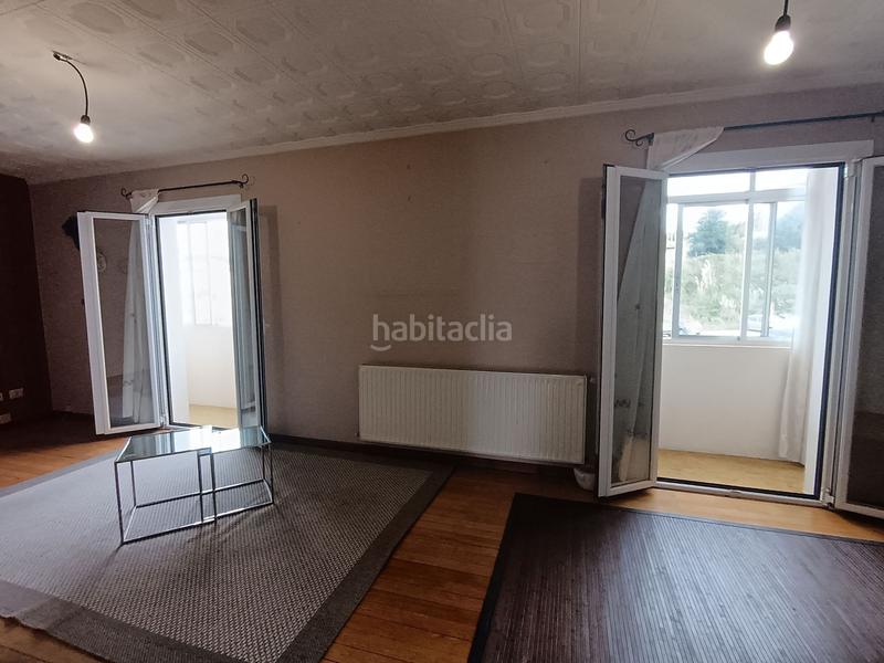 Foto c0f0519a-f1b3-4ad5-b87f-60832edbc718. House with parking in Cambre