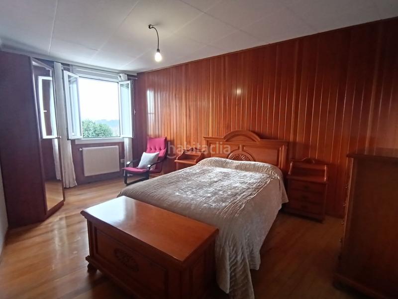 Foto d1d36f92-f4ec-4716-a9fd-fc240d8456bd. House with parking in Cambre