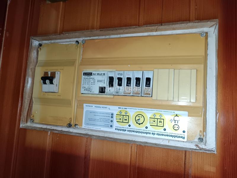 Foto 0e3b8574-d466-40a8-8a9e-f9c4e2d7c363. Maison avec parking dans Cambre