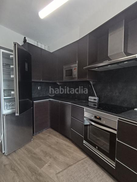 Foto 346739b9-ef33-4c0f-9785-f087a5b45a6d. Maison avec parking dans Cambre