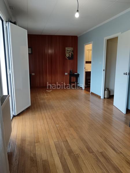 Foto a612e353-d4a2-4c71-98de-d4086aa56003. Maison avec parking dans Cambre