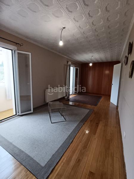 Foto e255810b-fc80-4fd6-b574-0414020942a6. Maison avec parking dans Cambre