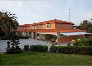 Casa en Dorneda. Fabulosa propiedad en exclusiva urbanización de oleiros
