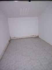 Business premise in Falperra - Santa Lucía