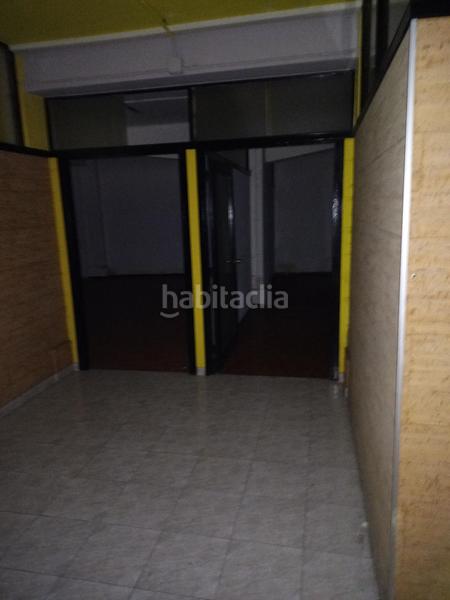 Foto 28439dc3-ff1e-4e85-877d-2cc78cf4e2f0. Locale commerciale in Falperra - Santa Lucía Coruña (A)