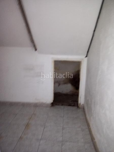 Foto 6cade02d-7352-4540-883a-836b6a80bba7. Locale commerciale in Falperra - Santa Lucía Coruña (A)