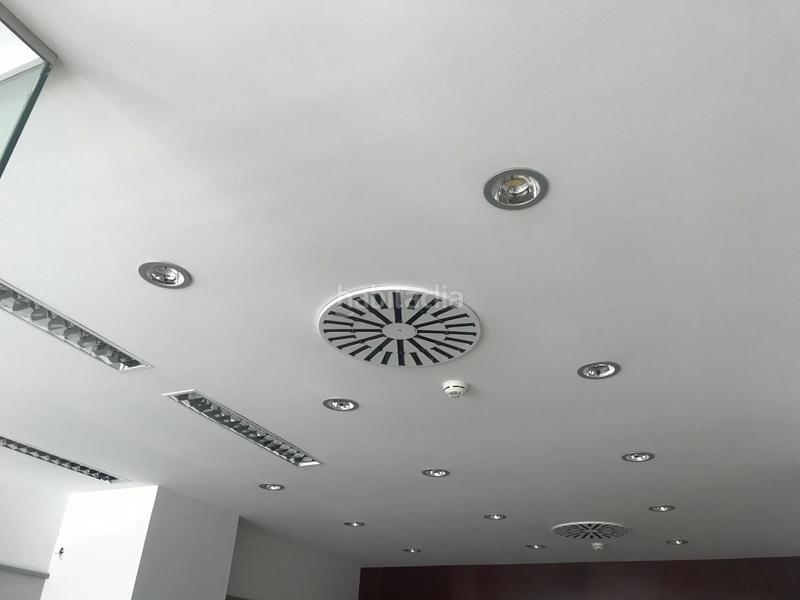 Foto 6650ba45-175d-47e3-8205-fc32da4a7385. Location local commercial dans Os Mallos Coruña (A)