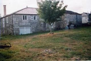 Masia a Friol. Casa de piedra con finca de 5000m2 en friollugo