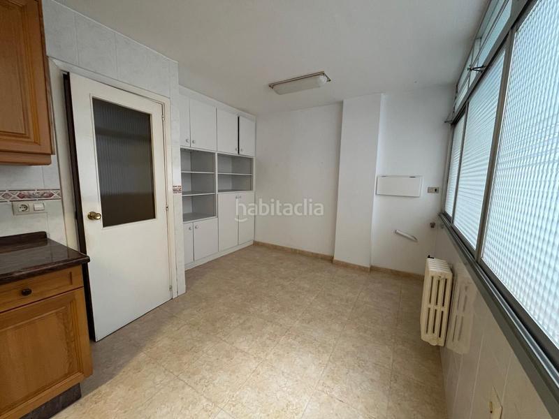 Foto 905489df-f815-4212-82bd-1f0f1dd2e8a7. Appartamento con parcheggio in Ensanche Coruña (A)
