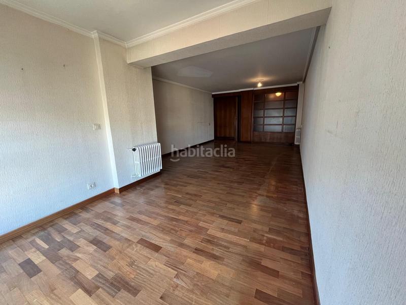 Foto c60443d6-ca6d-4261-8405-6f6d74dc6e18. Appartamento con parcheggio in Ensanche Coruña (A)
