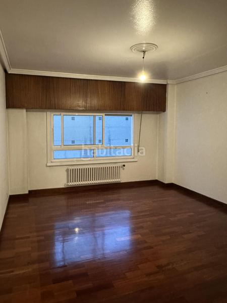 Foto b4e80016-efe3-4fbe-adb1-bafaeba2606a. Appartement avec parking dans Ensanche Coruña (A)