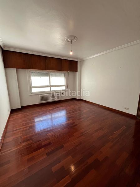 Foto e17911e8-f3f2-41fd-bcaf-17d819540e59. Appartement avec parking dans Ensanche Coruña (A)