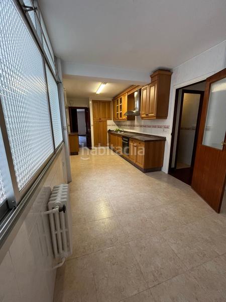 Foto 8ee9a817-f281-4363-8142-6acc38c7bb36. Pis amb aparcament a Ensanche Coruña (A)