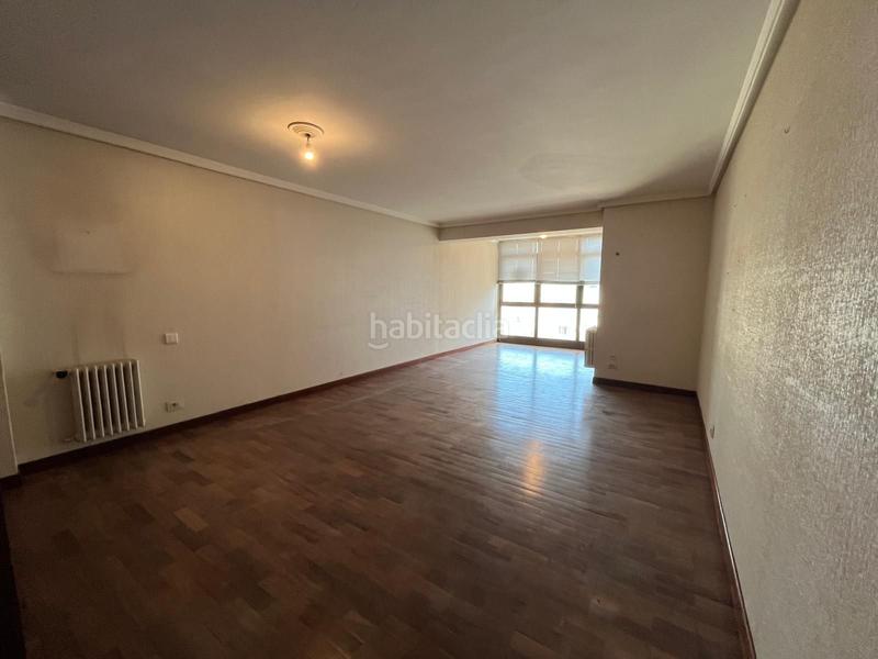 Foto f76fa257-7ce4-4bbe-bf7c-ffb950b0dfb1. Piso en Ensanche Coruña (A)