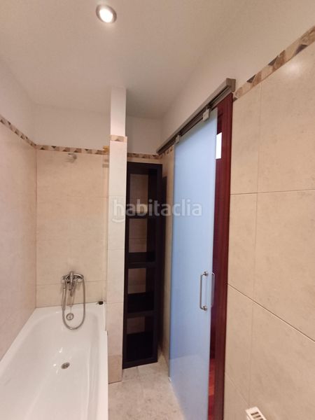 Foto a0a74511-7cc1-4947-8ea6-a0cad97b1329. Lloguer àtic amb calefacció a Os Mallos Coruña (A)