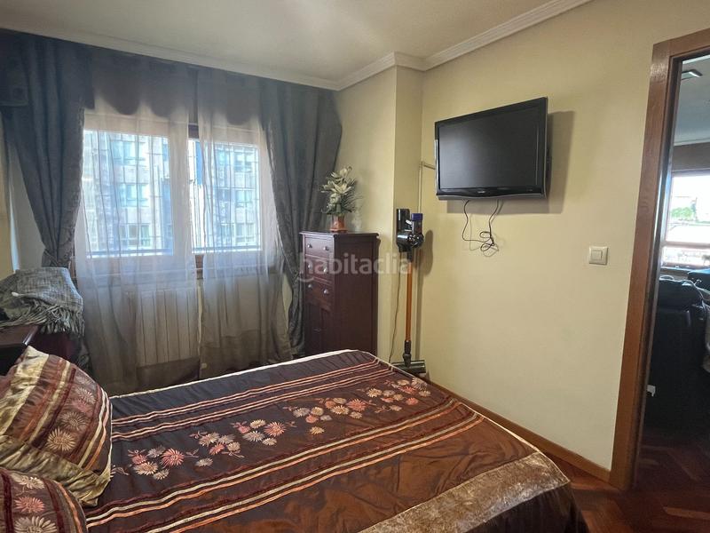 Foto a55bc895-16ba-47b0-9410-fadd8bdefaf1. Zweistöckige wohnung mit heizung in Someso - Matogrande Coruña (A)