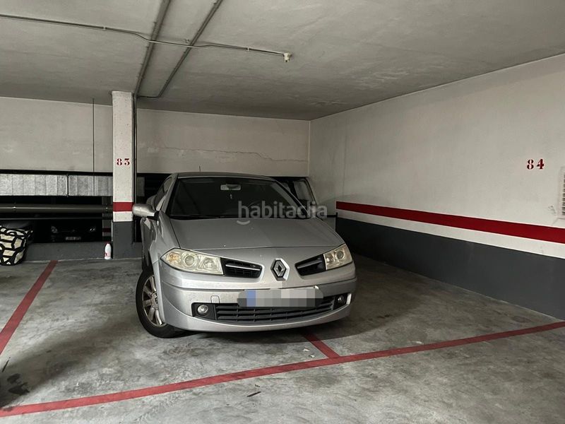 Foto 0a4855d2-5ef4-464a-886a-d117bd18f4fc. Aparcament cotxe a Perillo Oleiros