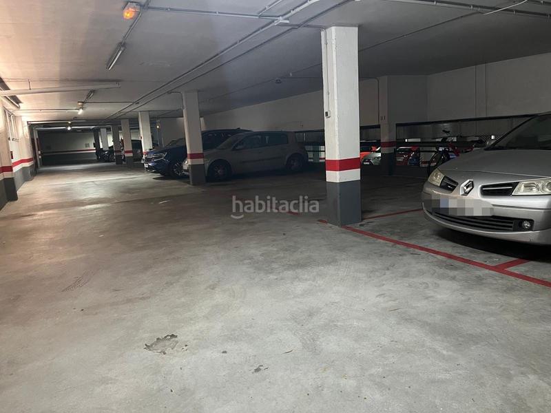 Foto 71f6ccfc-a202-436c-b04f-cec0f47e90a2. Parking coche en Perillo Oleiros