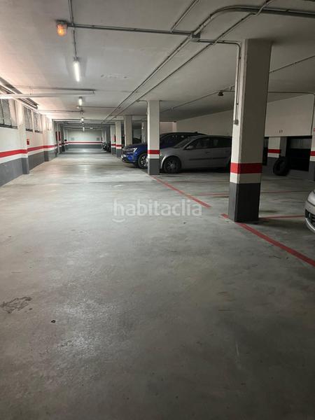 Foto 746d8240-92a1-4469-adf2-0c7d5e630974. Parking coche en Perillo Oleiros