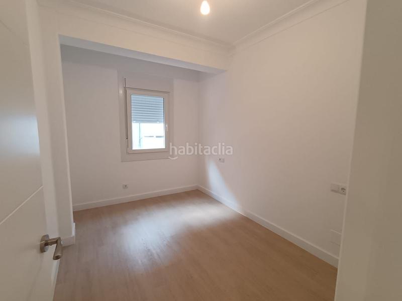 Foto 22a9a5f0-e90b-41bb-8cdc-d07e38e64e0e. Pis amb calefacció a Agra del Orzán - Ventorrillo Coruña (A)