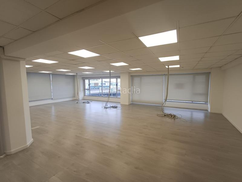 Foto f6a1ca1a-3270-4b43-9952-d001e3811f18. Rent office space in Ensanche Coruña (A)