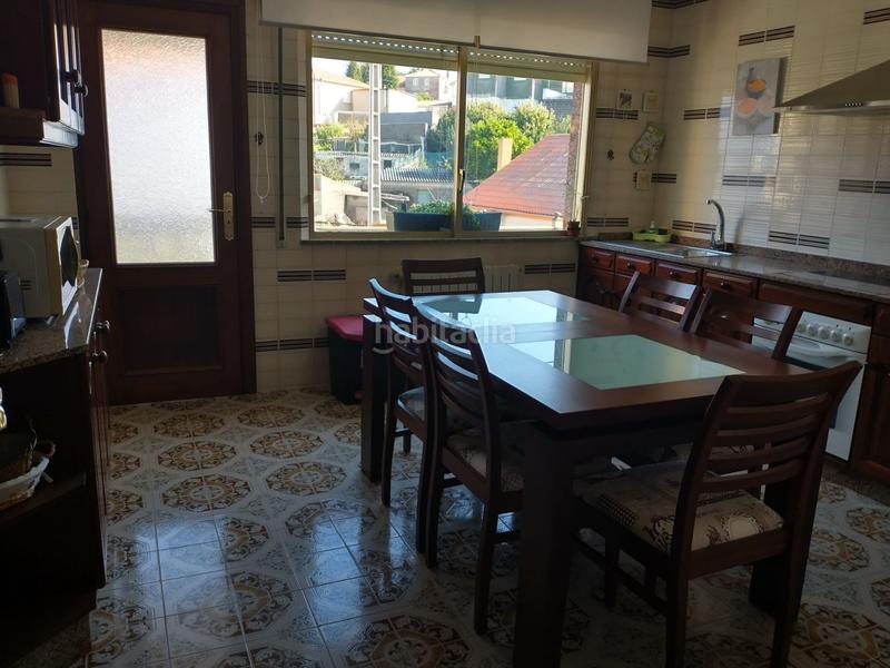 Foto 956a6b76-b42e-4ed7-bf82-a1e6e1532a37. Casa amb calefacció aparcament a Rianxo