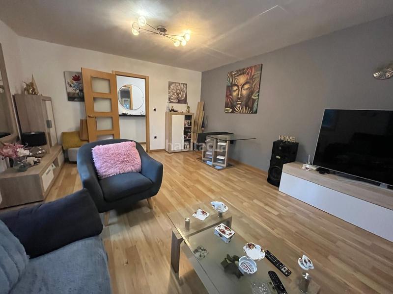 Foto f8f3d256-6d6b-49c3-a5f9-9b53a46578af. Casa con riscaldamento parcheggio piscina in Maianca Oleiros