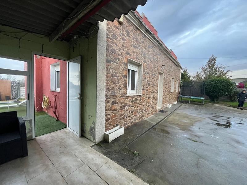 Foto 4f8f7c9e-c985-4495-b06c-20e396d24642. House with heating parking pool in Maianca Oleiros