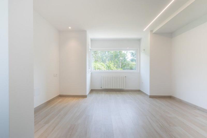 Foto 2638766e-2427-4ae7-b7e1-94b548c93703. Casa con parcheggio in Nós Oleiros