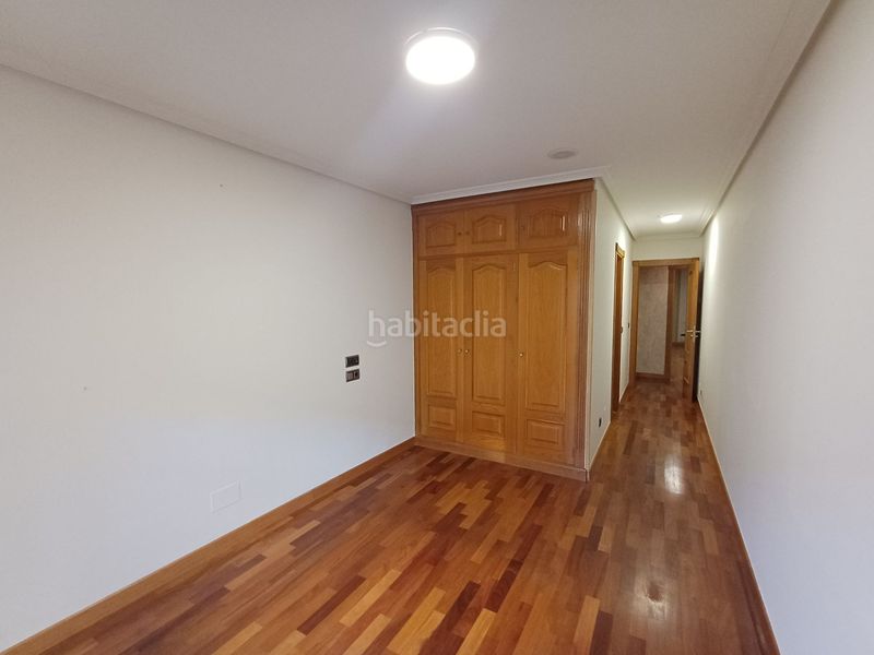 Foto 02d93b80-a238-4ca7-9efb-221c1f457223. Pis amb calefacció a Ciudad Vieja Coruña (A)