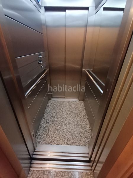 Foto 24b4e2b2-c14c-4cc2-946c-f5f81e1ad8bb. Pis amb calefacció a Ciudad Vieja Coruña (A)