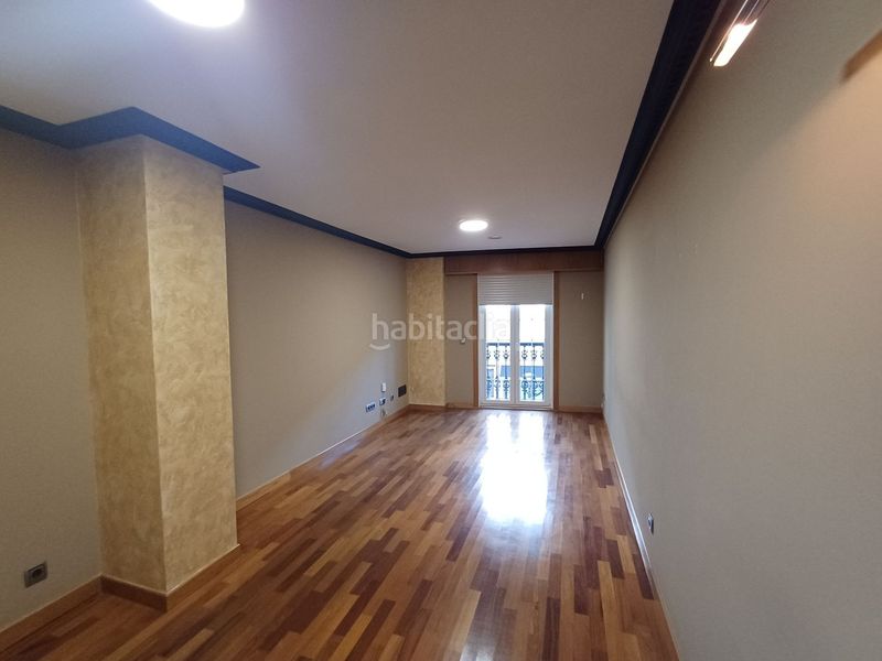 Foto 2f934f27-7524-4fbf-a98b-4268847cb7f4. Pis amb calefacció a Ciudad Vieja Coruña (A)