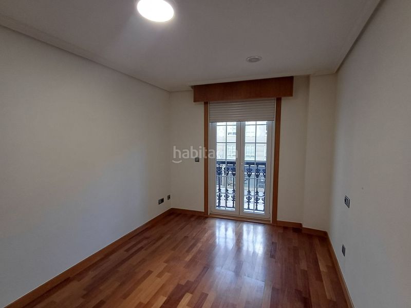 Foto 62a76f3d-73e1-45aa-94be-025e79ee0365. Pis amb calefacció a Ciudad Vieja Coruña (A)