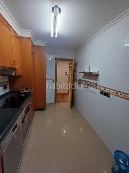 Foto 8172c50b-321e-4e9e-bda5-ba0398b74f6e. Pis amb calefacció a Ciudad Vieja Coruña (A)