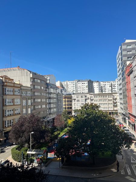 Foto b1a43904-ac8a-414d-8049-3edbf0de6c25. Pis amb calefacció aparcament a San Pablo - Juan Flórez Coruña (A)