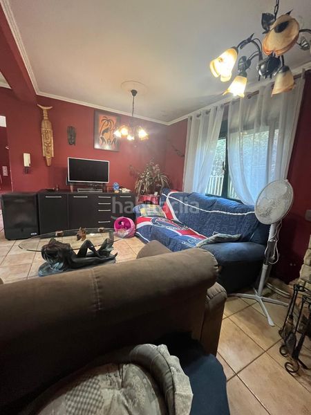 Foto 1e93f64e-79ce-4604-bd15-7de8a0b3534f. Casa amb piscina a Bergondo