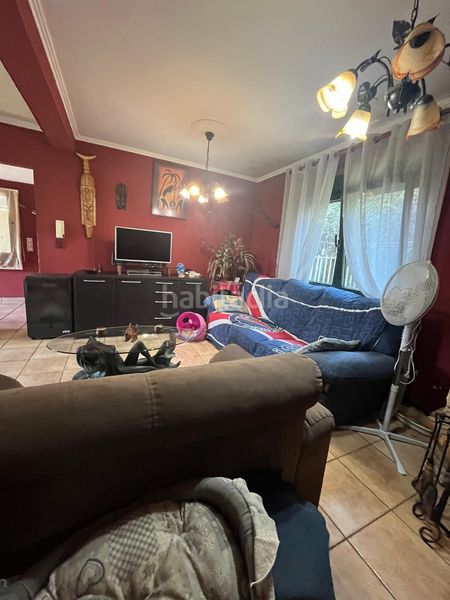 Foto 72d0de6c-a16c-4fd6-bd23-a9984ae7c586. Casa amb piscina a Bergondo