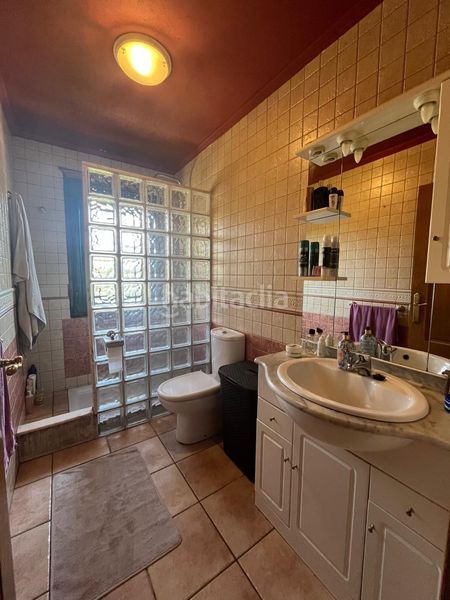 Foto 92f1fceb-be9a-44e5-81fd-46002db7b155. Casa amb piscina a Bergondo