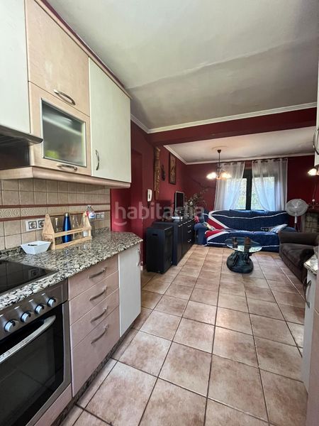 Foto 9dc384d1-fae9-4ded-b623-91c91a67aac1. Casa amb piscina a Bergondo