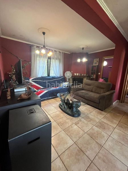 Foto df303e49-d7d1-4e24-bafc-304e5188cde4. Casa amb piscina a Bergondo