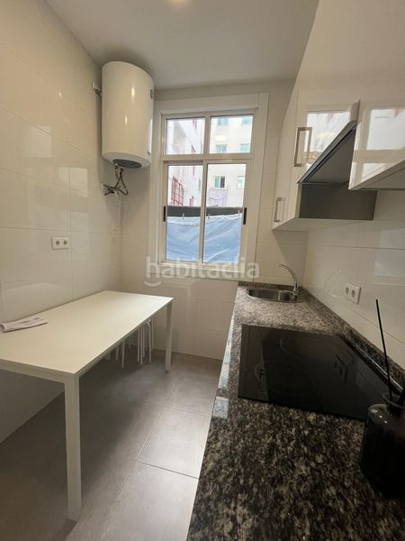 Foto 0843742c-05bd-4925-93d3-3d93702c59b1. Rent flat in Ensanche Coruña (A)