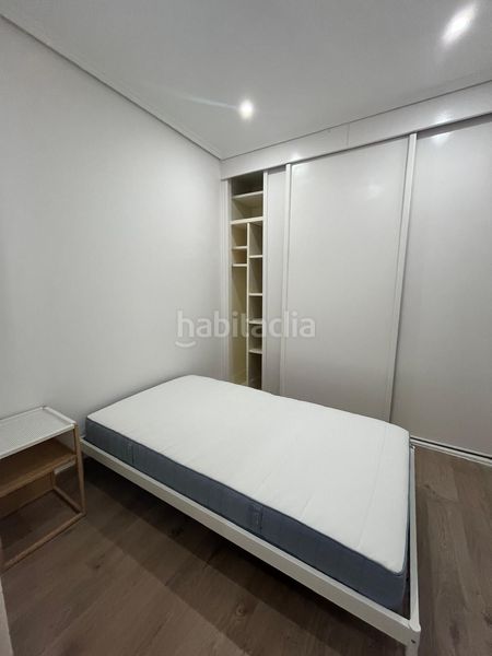 Foto ec43625a-9da9-4df9-bb5f-6794b36f706f. Rent flat in Ensanche Coruña (A)